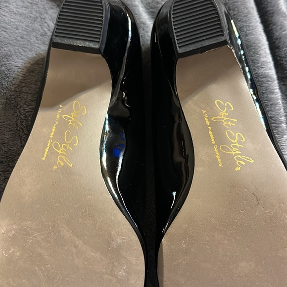 Hush Puppies Soft Style Round Toe Black low heel - Picture 11 of 11